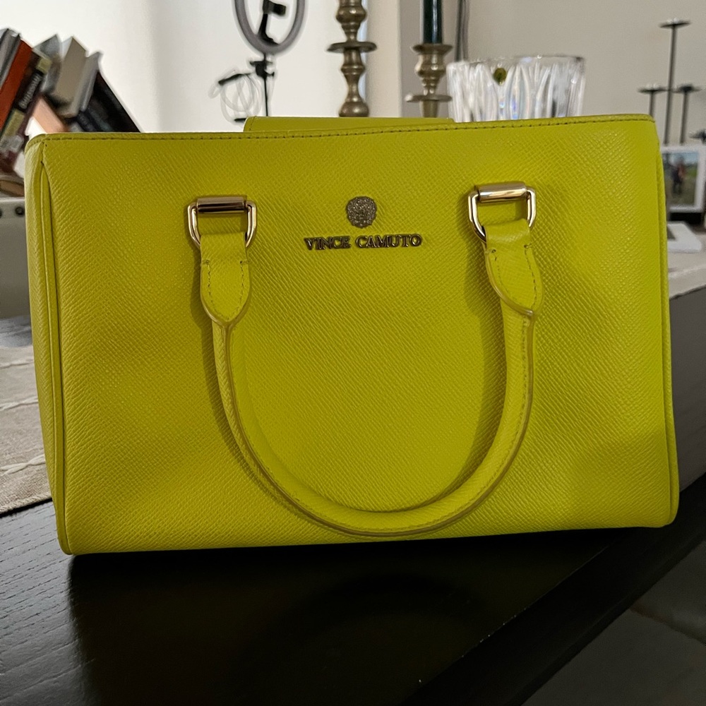 Vince Camuto bag in great condition
